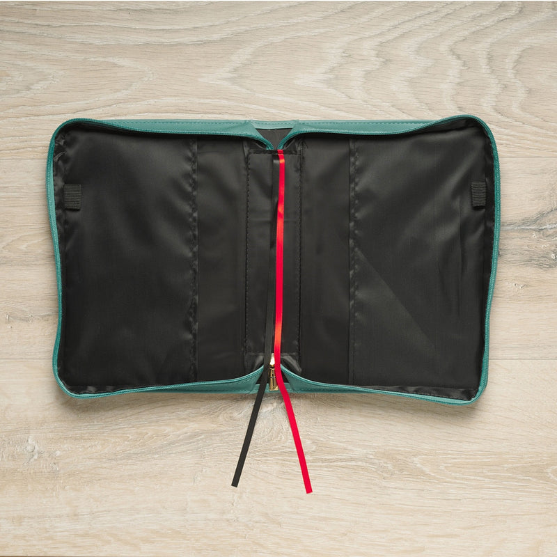 Wees stil Ps. 46:10 Bijbelomslag Mode Teal.