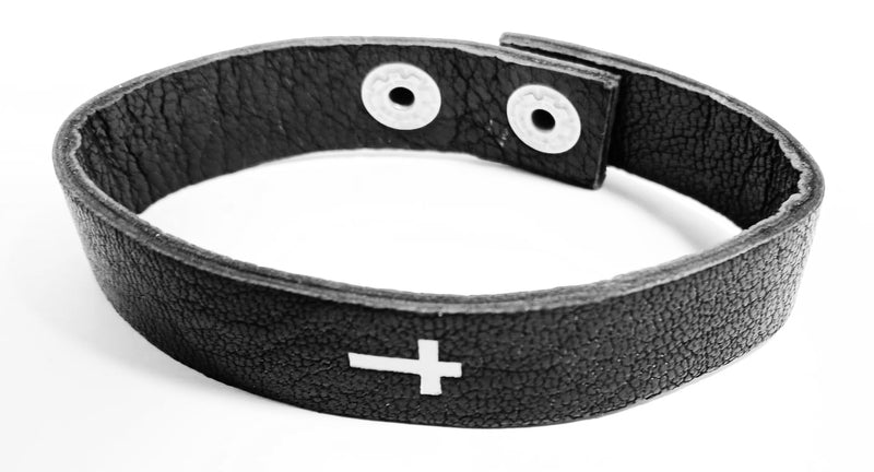 Cross bracelet black